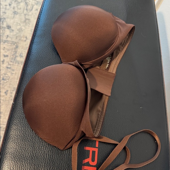 SKIMS strapless push up bra - Picture 5 of 5